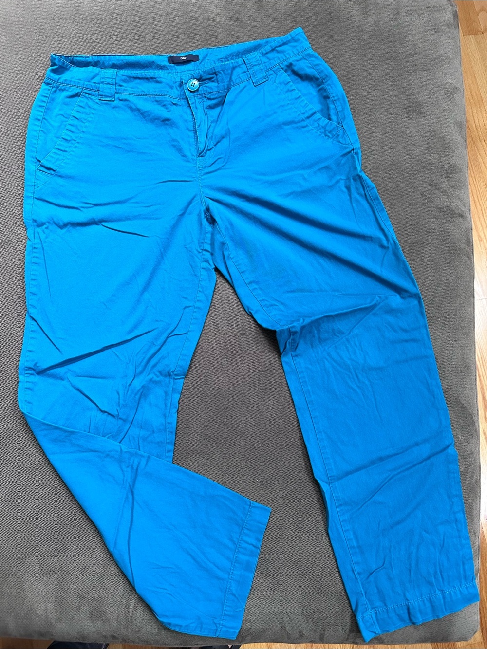 GAP Women's Bright Turquoise Cropped Pants